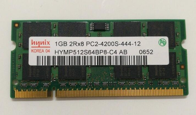 Hynix HYMP512S64BP8-C4 PC2-4200S-444-12 DDR2 1GB 2RX8 For Notebook