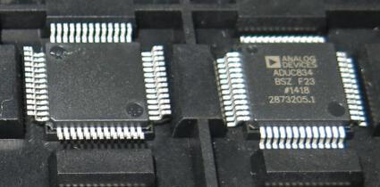 ADUC834BSZ MCU 8-bit ADuC8xx 8052 CISC 62KB Flash 3.3V/5V 52-Pin MQFP